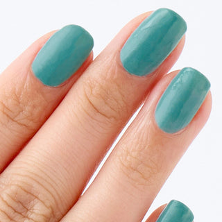 胡粉ネイル 翡翠色（ひすいいろ）